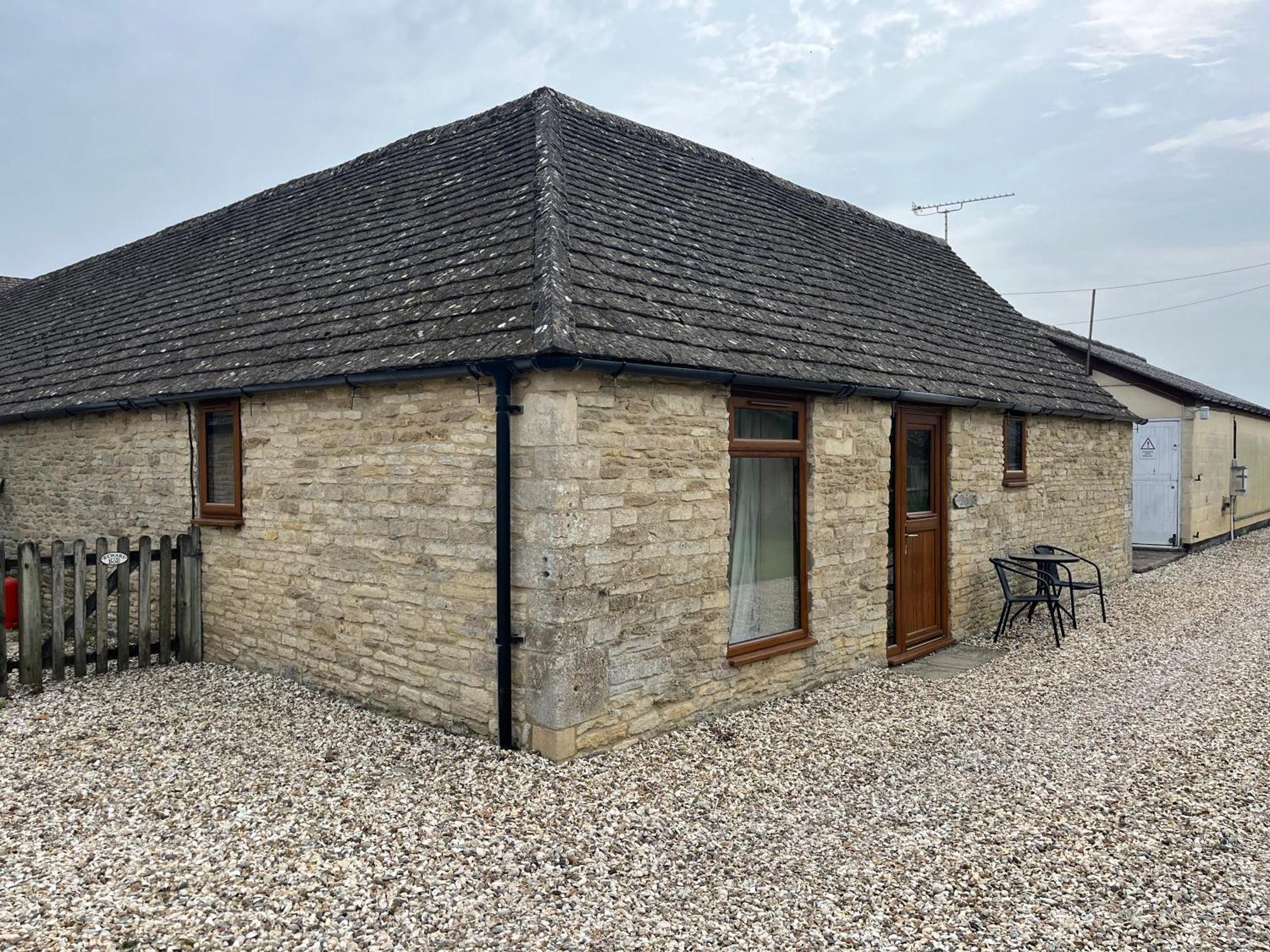 Tupenny Cottage, Old Mill Farm, Cotswold Water Park Cirencester Luaran gambar
